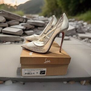 CHRISTIAN LOUBOUTIN PIGALACE 100 DENTELLE NUAGE/CREPE SATIN VERY GOOD CONDITION